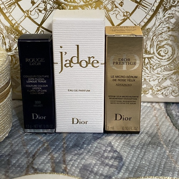 Dior Holiday Pouch Gift Set - Picture 9 of 11